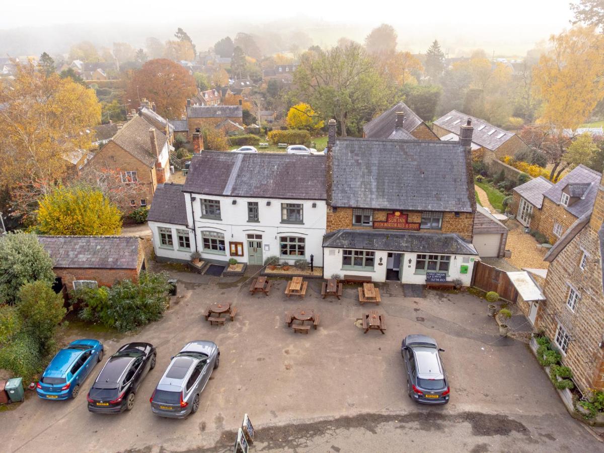 The Sun Inn At Hook Norton Extérieur photo