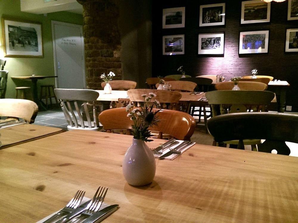 The Sun Inn At Hook Norton Extérieur photo